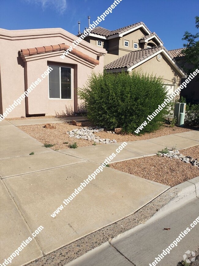 Building Photo - 9117 Silverwood Dr NE