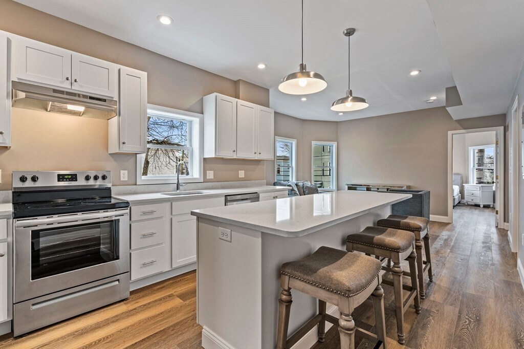 110 Congress Ave Unit 2, Chelsea, MA 02150 Condo for Rent in Chelsea