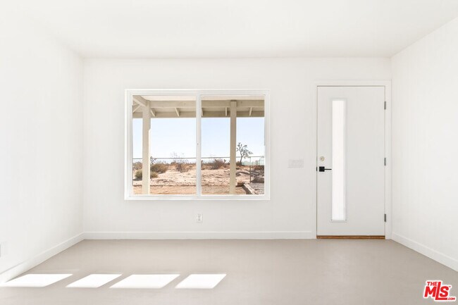 Building Photo - 1031 Sunset Mesa