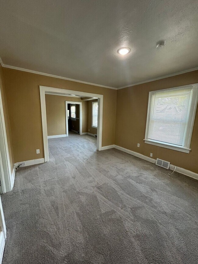Foto del edificio - Coming Soon!! 2 Bed 1 Bath House!! $1063.00