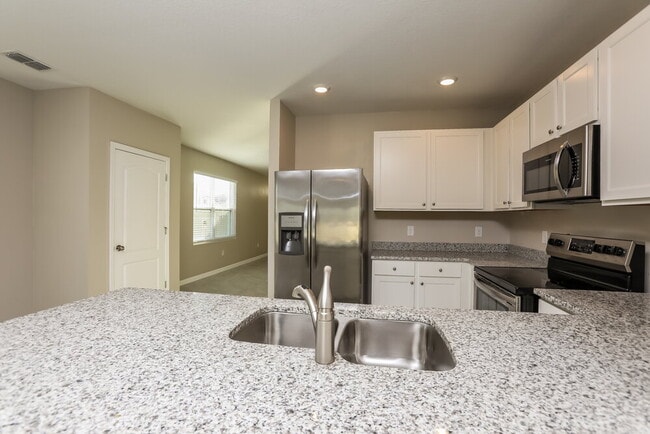 Building Photo - 3928 Silverstream Terrace