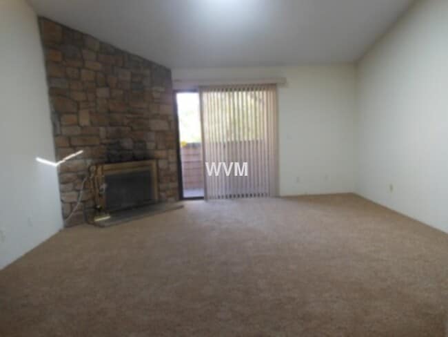 Photo - Telegraph Hill Condo Peoria and Yale