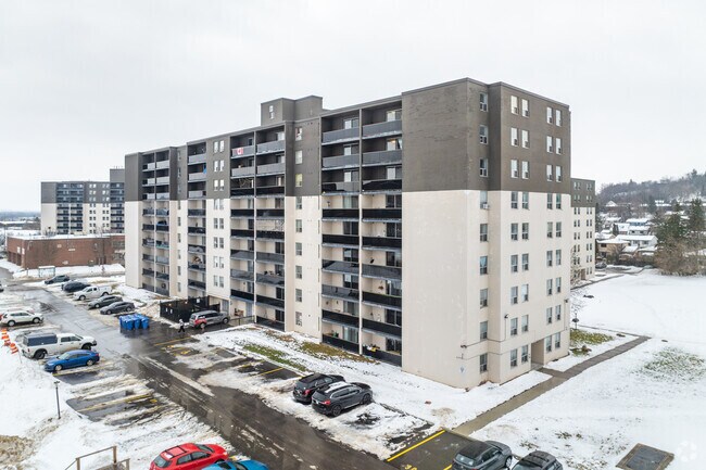 Photo du bâtiment - Kingswood I