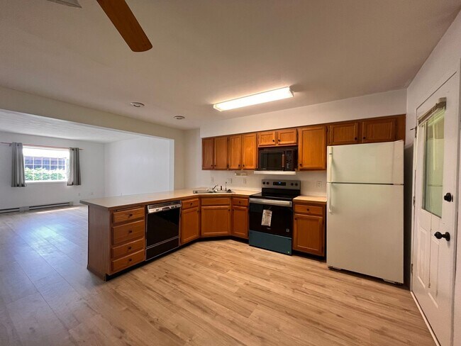 Foto del edificio - Woods Edge 2-Bedroom Townhome!