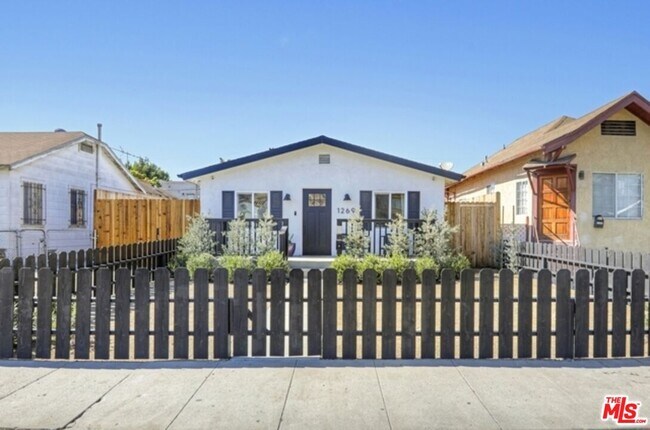 Foto del edificio - 1269 1/2 S Muirfield Rd