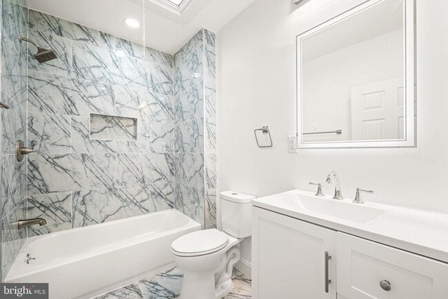 Building Photo - 6128 Chestnut St