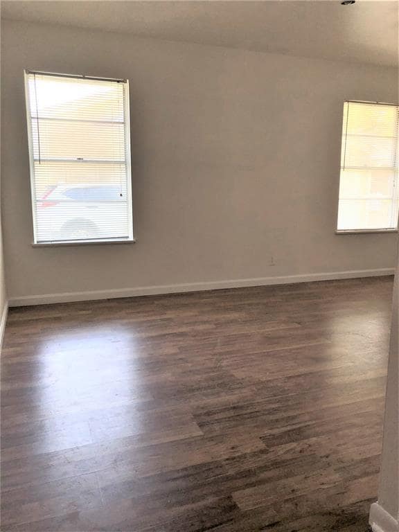 Building Photo - 1405 Kamar Dr