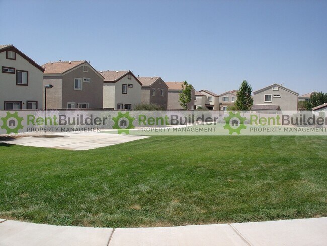 Foto del edificio - ***WINTER SPECIAL - LOWER PRICE FOR AN 18 MONTH LEASE TERM!!***