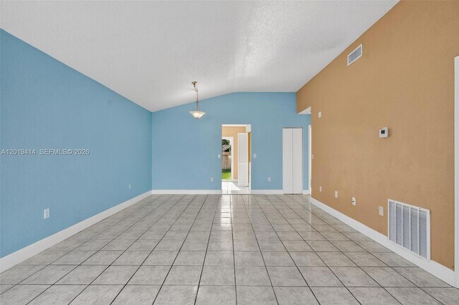 Foto del edificio - 20841 SW 103rd Ct