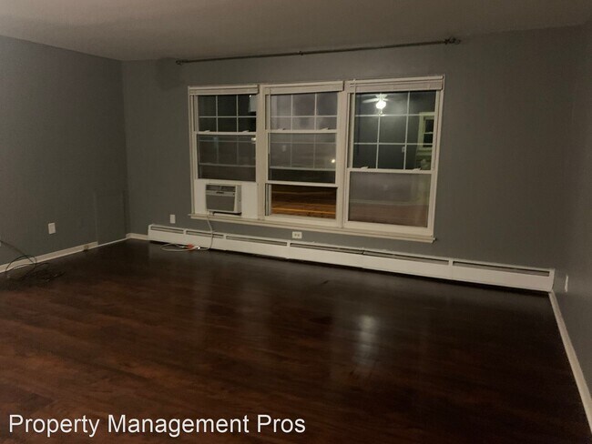 Building Photo - 1 br, 1 bath House - 2716 W. 13 Mile Apt 11