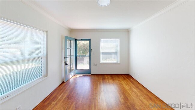 Building Photo - 756 G Ave