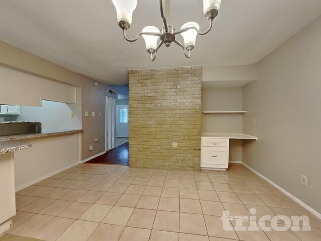 Building Photo - 6734 Pickett Dr