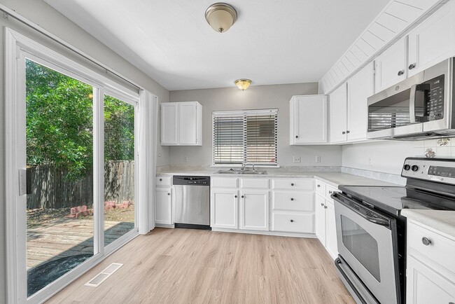 Building Photo - Remodeled house in Cherry Creek Schools!