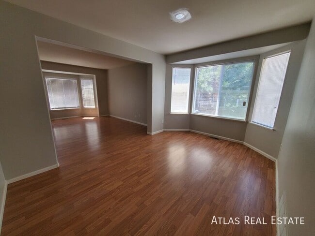 Building Photo - 4188 Ascendant Dr
