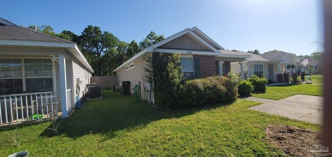 Foto del edificio - 2520 Trailwood Dr