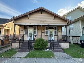 Building Photo - 3714 Toledano St