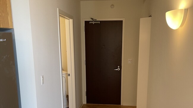 Foto del edificio - 807 Davis St
