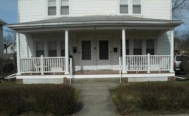 Building Photo - 70 W Center St