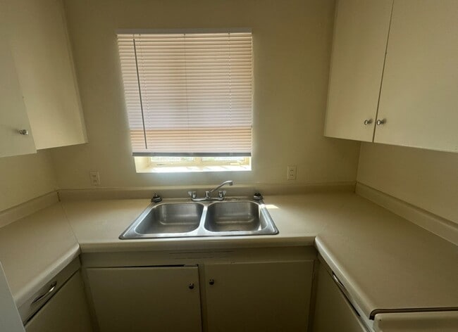 Foto del edificio - cc0216