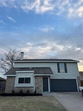 Building Photo - 4712 Moss Rose Dr