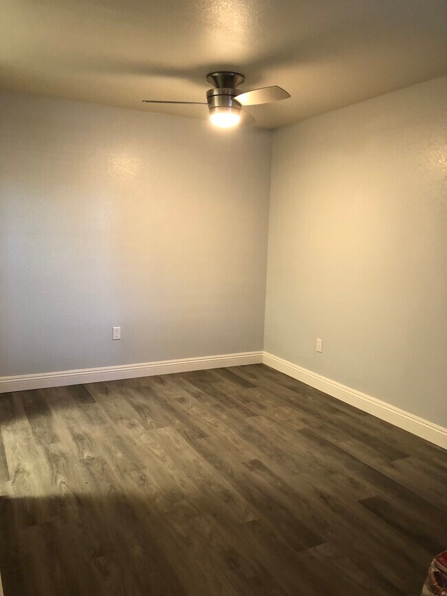 Foto del edificio - 5055 W Hacienda Ave