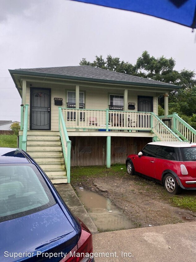 Primary Photo - 2 br, 1 bath House - 2411-A Almonaster Ave.
