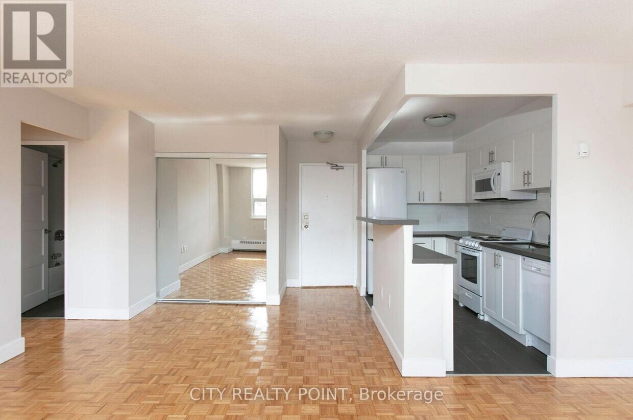 Photo principale - 1500-1500 Bathurst St