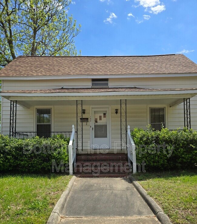 Foto del edificio - 184 Cabarrus Ave E