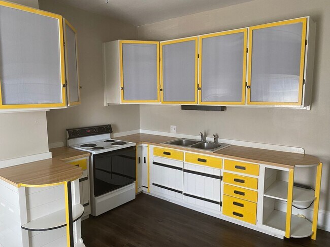 Foto del edificio - 239-241 South Maple