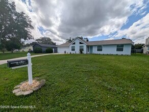 Building Photo - 4635 Longbow Dr