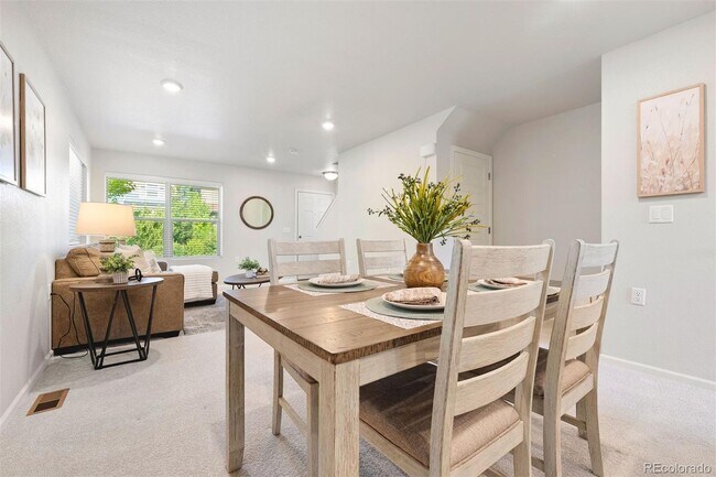 Foto del edificio - 12777 Ulster St