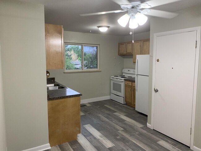 Foto del edificio - 11670 W 16th Ave