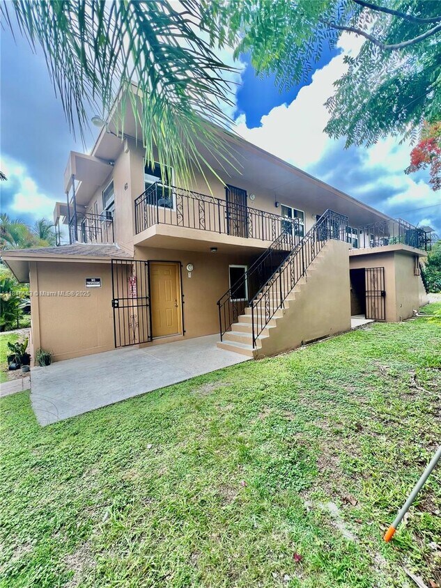 Foto principal - 42 NW 7th Ave