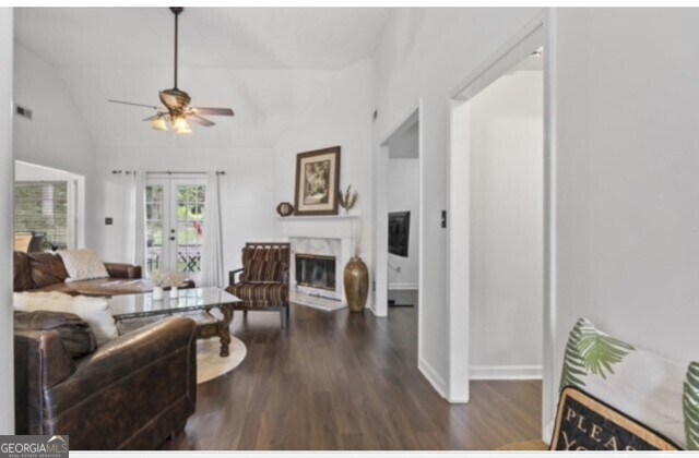 Building Photo - 3213 Stonemill Dr