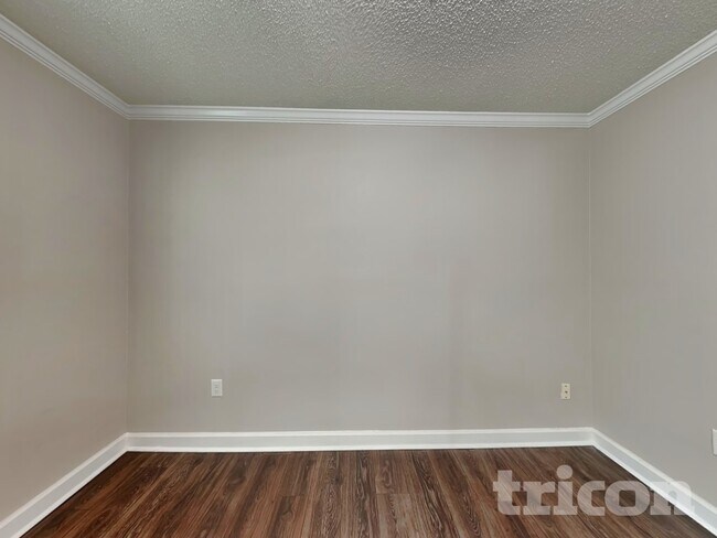 Foto del edificio - 9708 Kent Village Dr