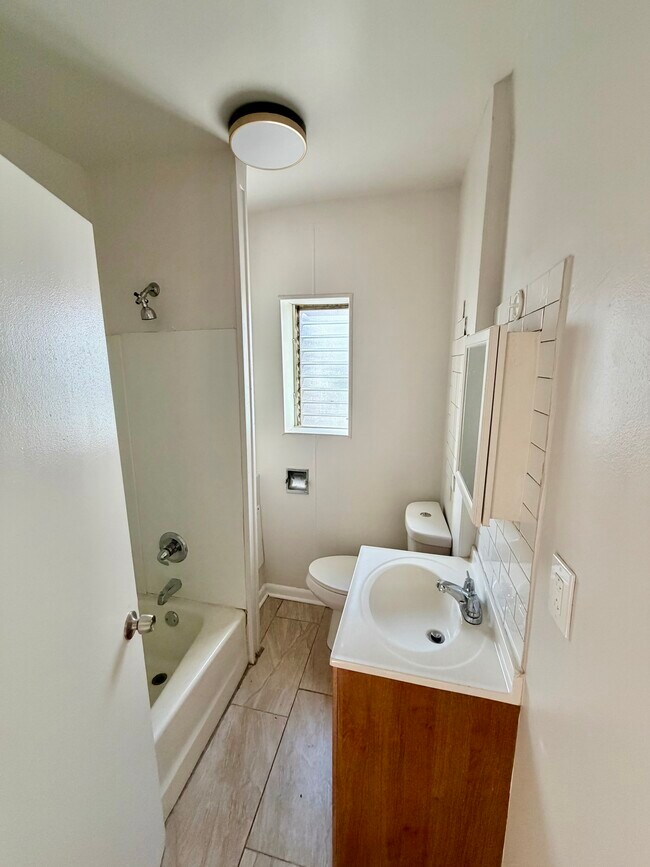 Foto del edificio - 2084 E Pacific St