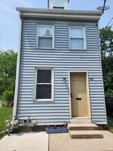 Building Photo - 326 Clinton St