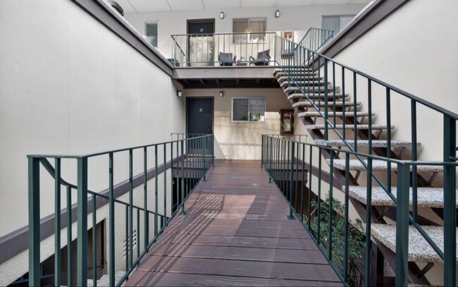 Foto del edificio - 615 Jackson St