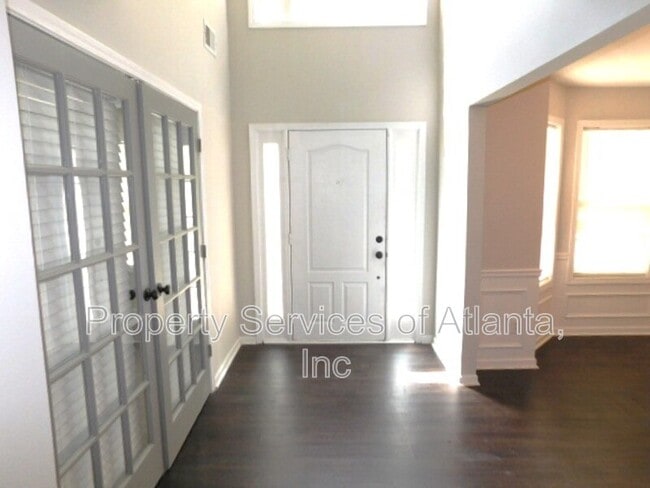 Building Photo - 6672 Grand Hickory Dr