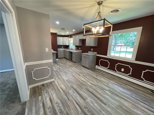 Foto del edificio - 425 East Ln