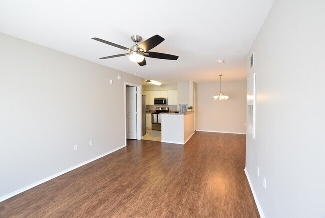 Building Photo - 170 Laterino Ct