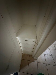 Foto del edificio - 330 Kenwood Ave