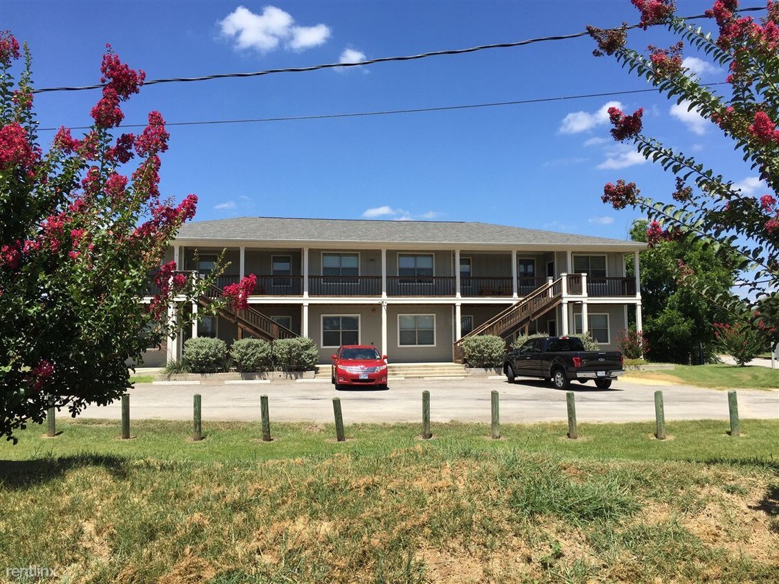 1806 W Highway 21, Caldwell, TX 77836 Condo for Rent in Caldwell, TX