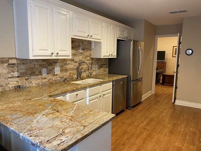 Building Photo - 3709 Casady Ct