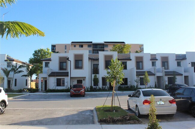 Building Photo - 333 NE 208th Terrace