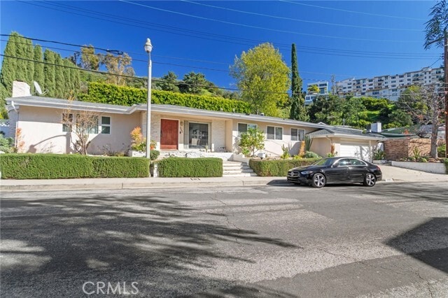 Building Photo - 2390 Nalin Dr