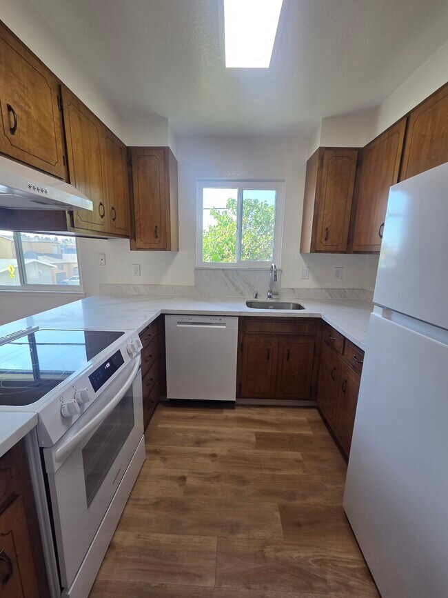 Foto del edificio - 3124 Yosemite Ave