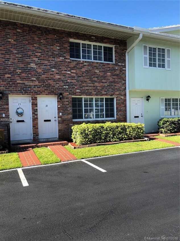 Primary Photo - 5400 N Ocean Blvd