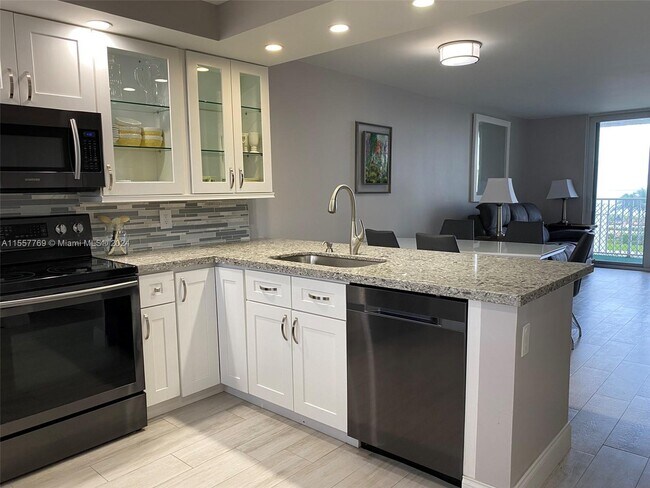 Foto del edificio - 2929 S Ocean Blvd