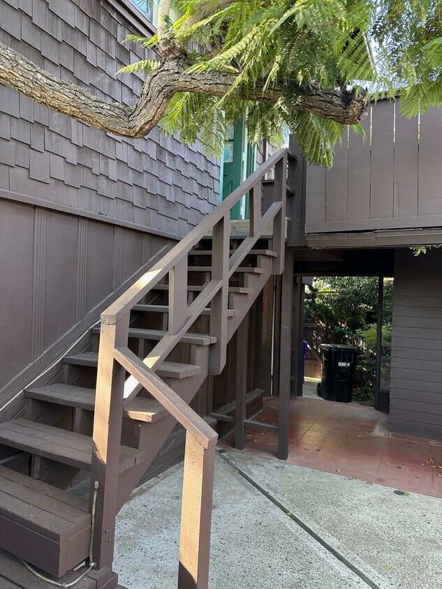 Primary Photo - 4030 Haines St